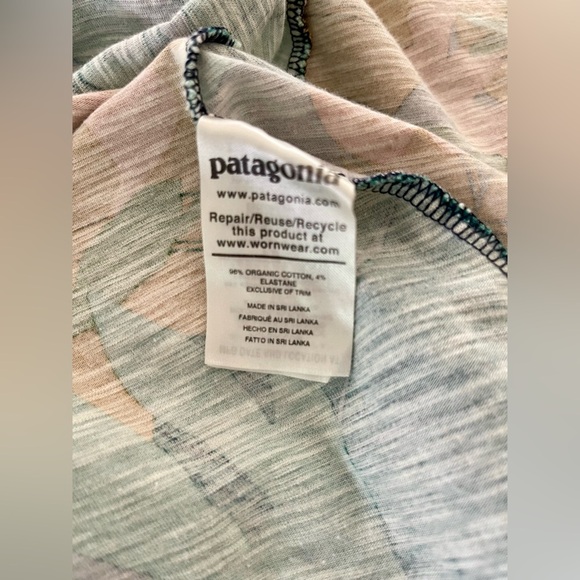 Patagonia | Amber Dawn Dress / Coverup | Outdoors | Floral Multi Navy | M - Picture 6 of 6